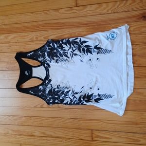 Black and white Nike tank